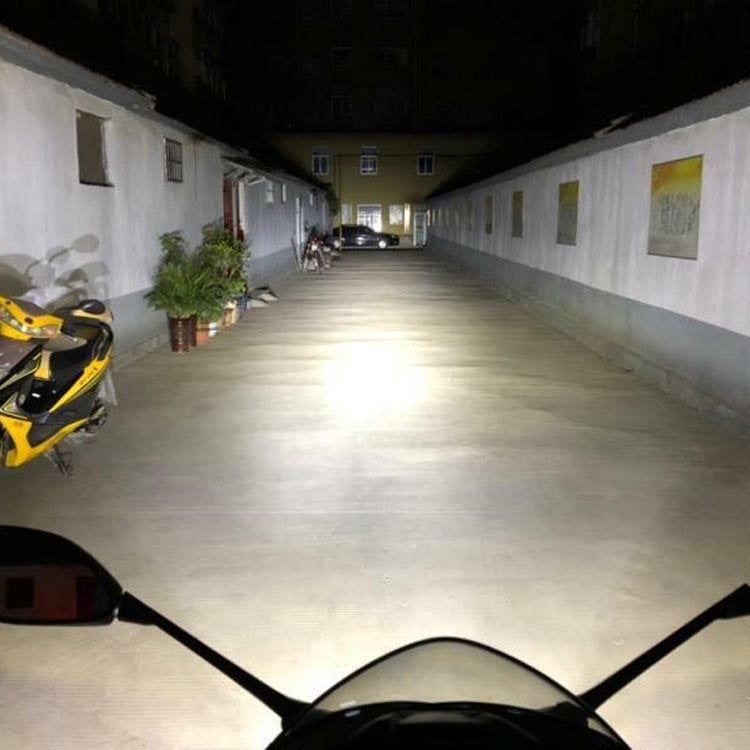 40W Yellow Light Motorcycle LED Spotlight Headlight Car Front Bumper Light Off-Road Vehicle Modified Roof Light - Headlights by PMC TechLife | Online Shopping South Africa | PMC TechLife | Buy Now Pay Later Mobicred